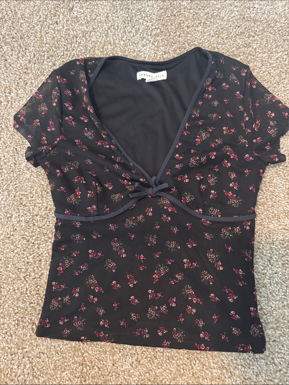 Aeropostale Black Floral Tie-Front Crop Top